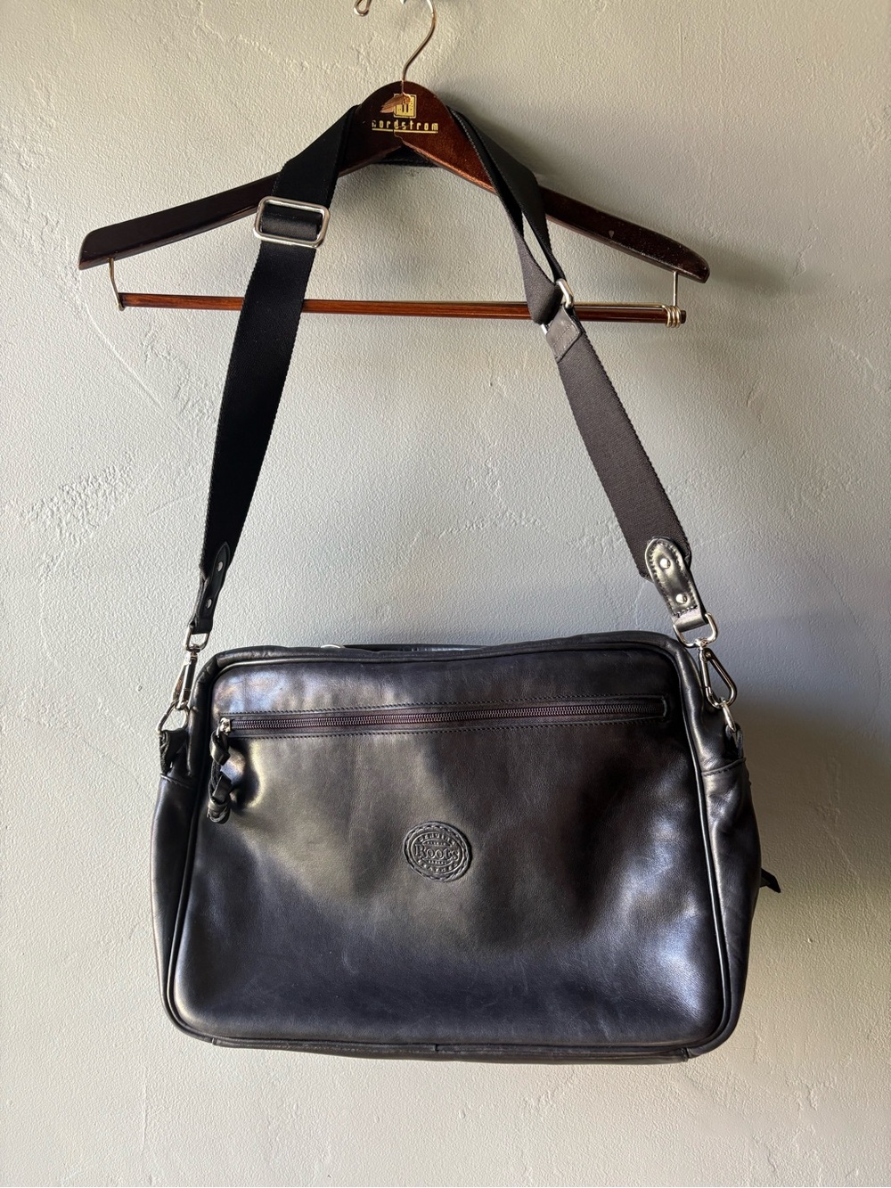 Vintage Roots Canada Black Leather Laptop Messenger Bag / Briefcase